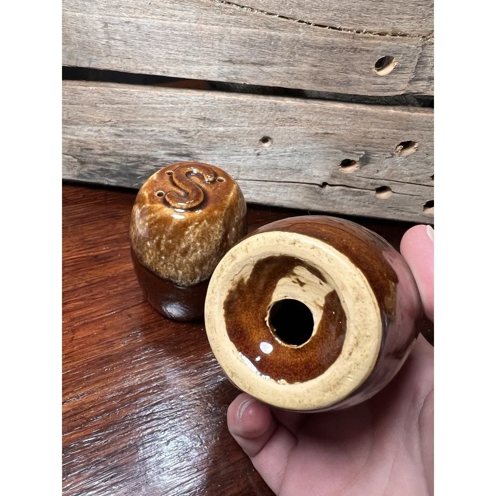 Vintage Salt Pepper Shakers Brown Drip Glaze Ceramic Rustic Cabin Core‎